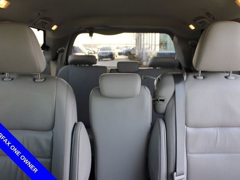 Used 2020 Toyota Sienna XLE w/ XLE Navigation Package image 28