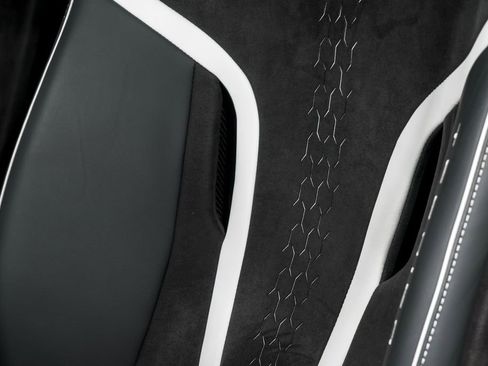 Used 2023 Lamborghini Huracan Tecnica image 21