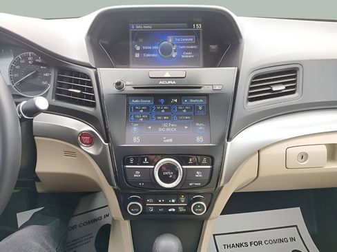 Used 2018 Acura ILX w/ Premium Package image 19