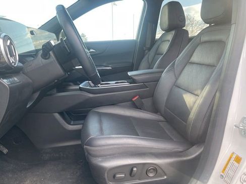 Certified 2025 Chevrolet Equinox LT w/ Convenience Package II image 20