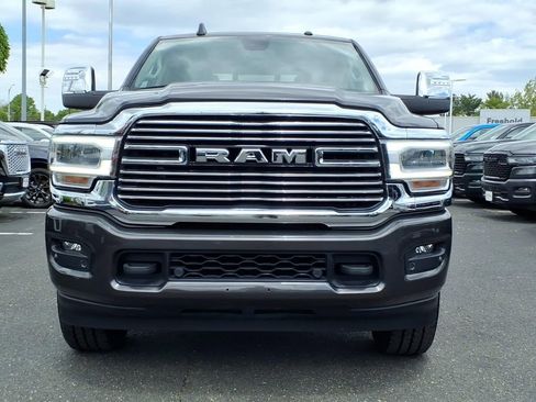 Used 2024 RAM 2500 Laramie AWD/4WD image 2