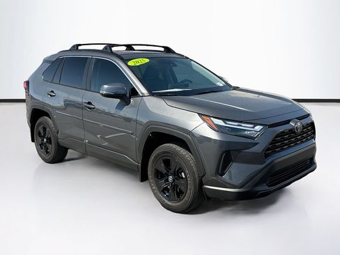Used 2025 Toyota RAV4 XLE w/ Convenience Package FWD image 3