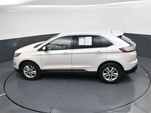 Used 2018 Ford Edge SEL w/ Equipment Group 201A image 30