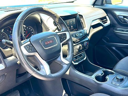 Used 2022 GMC Terrain SLE w/ Driver Convenience Package FWD image 12