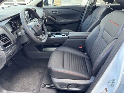 New 2026 Nissan Rogue SV AWD/4WD image 13