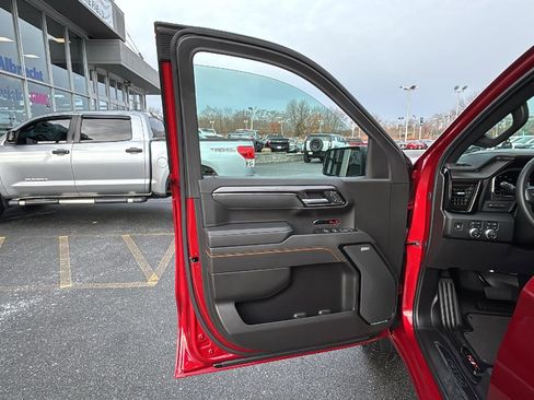 Certified 2025 GMC Sierra 1500 AT4 w/ AT4 Premium Package image 25