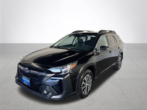 Used 2023 Subaru Outback Premium AWD/4WD image 2