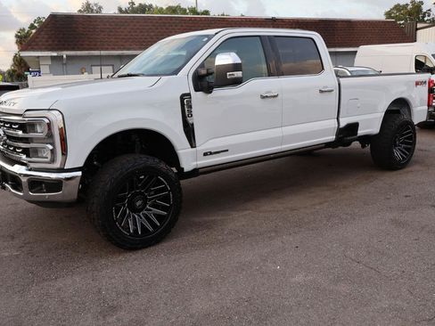 Used 2024 Ford F350 Lariat w/ Lariat Ultimate Package AWD/4WD image 8