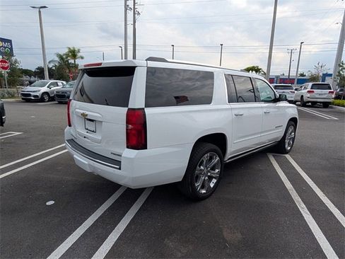 Used 2020 Chevrolet Suburban Premier image 12
