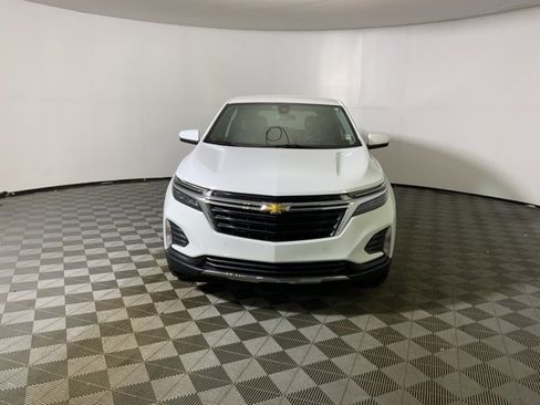 Used 2022 Chevrolet Equinox LT image 4