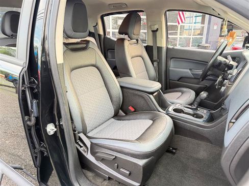 Used 2017 Chevrolet Colorado Z71 w/ Z71 Midnight Edition AWD/4WD image 17