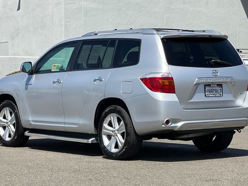 Used 2010 Toyota Highlander Limited AWD/4WD image 7