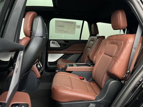 New 2026 Lincoln Aviator Reserve image 33