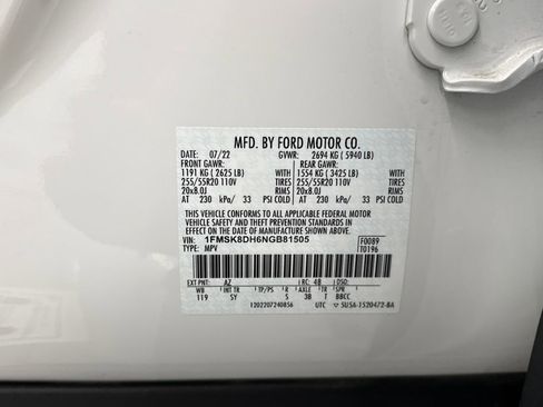 Used 2022 Ford Explorer XLT w/ Equipment Group 202A image 31