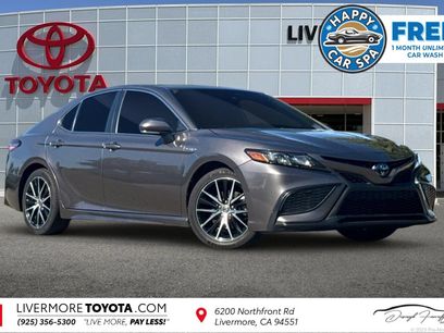 Used 2021 Toyota Camry SE w/ Cold Weather Package