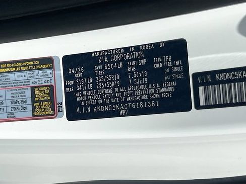 New 2026 Kia Carnival EX FWD image 33