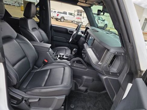Certified 2025 Ford Bronco Badlands image 27