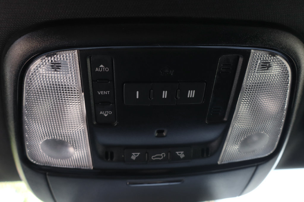 Used 2023 Dodge Durango R/T AWD/4WD image 30