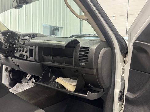 Used 2011 Chevrolet Silverado 2500 LT AWD/4WD image 16