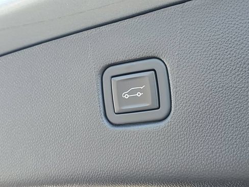 Certified 2023 Chevrolet Blazer LT AWD/4WD image 9