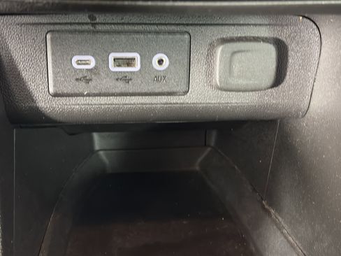 Used 2021 Buick Encore GX Select w/ Sport Touring Package image 25