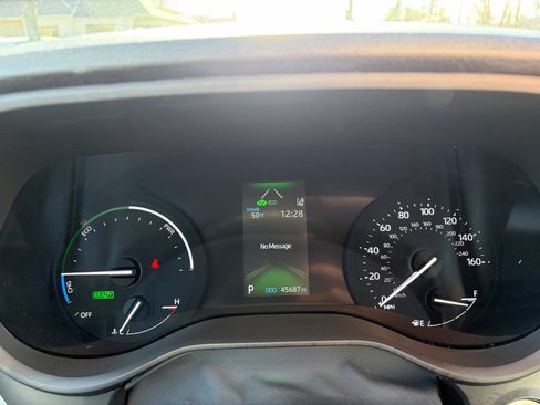 Used 2023 Toyota Sienna LE image 36