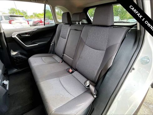 Used 2021 Toyota RAV4 XLE w/ Convenience Package AWD/4WD image 21