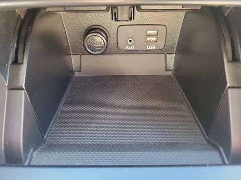 Used 2016 Subaru Outback 2.5i Limited AWD/4WD image 18