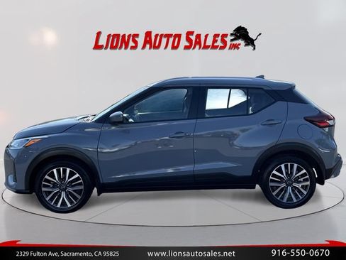 Used 2024 Nissan Kicks SV FWD image 8