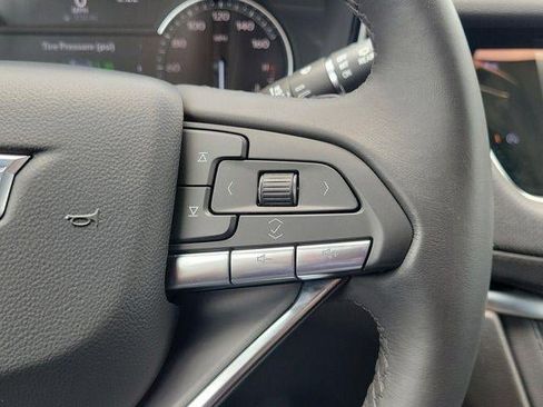 Certified 2024 Cadillac XT6 Luxury FWD image 23