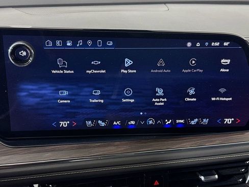 Used 2025 Chevrolet Tahoe Premier AWD/4WD image 15