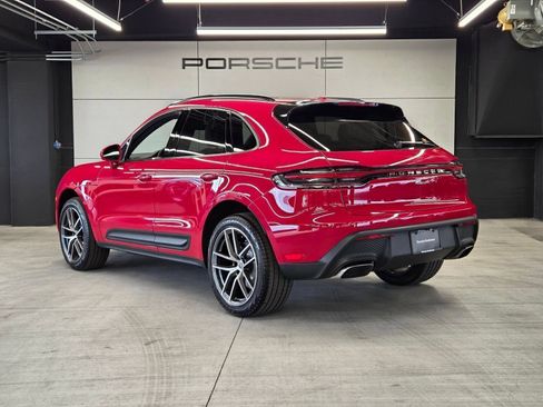 Certified 2026 Porsche Macan AWD/4WD image 3