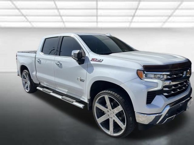 Used 2023 Chevrolet Silverado 1500 LTZ AWD/4WD image 1