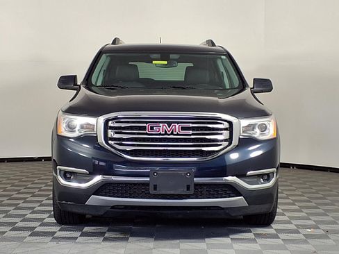 Used 2017 GMC Acadia SLT FWD image 2