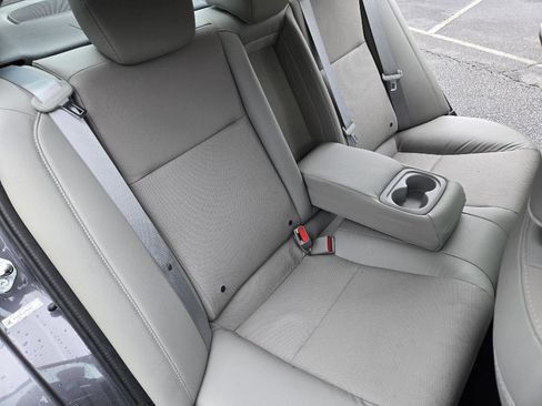 Used 2018 Acura ILX w/ Premium Package image 24