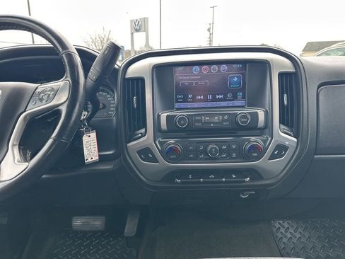 Used 2017 GMC Sierra 1500 SLE w/ SLE Value Package AWD/4WD image 19