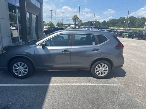 Used 2019 Nissan Rogue S AWD/4WD image 7
