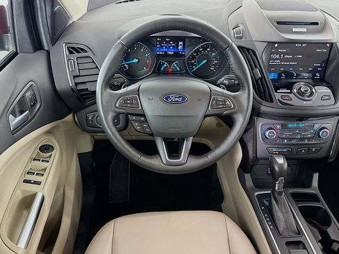 Used 2017 Ford Escape Titanium image 16