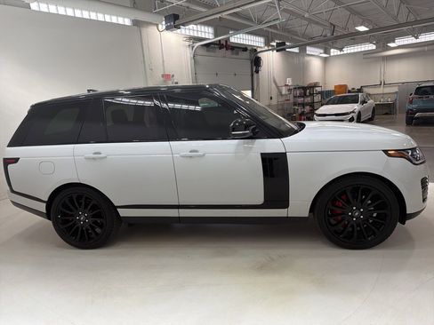 Used 2019 Land Rover Range Rover image 6