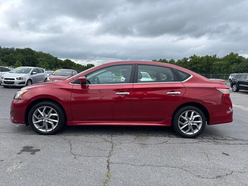 Used 2014 Nissan Sentra SR w/ SR Driver Package FWD image 1
