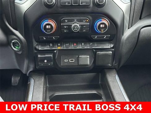 Certified 2021 Chevrolet Silverado 1500 LT Trail Boss w/ Convenience Package II image 14