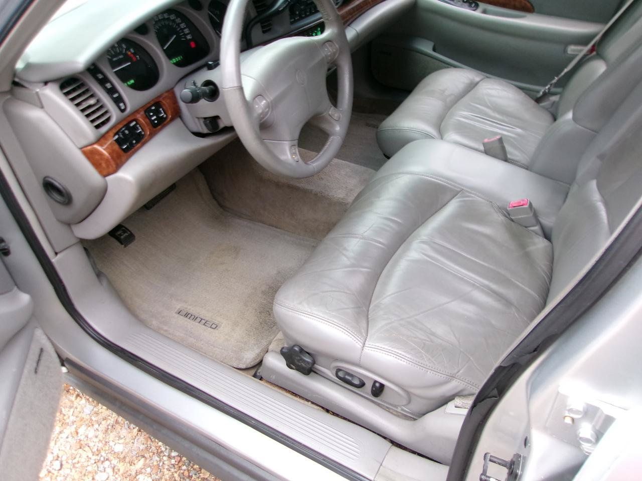 Used 2001 Buick Le Sabre Limited w/ Driver Confidence Pkg FWD image 14