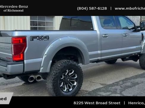 Used 2022 Ford F250 Lariat w/ Black Appearance Package image 2
