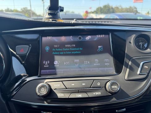 Used 2017 Buick Envision Essence FWD image 12