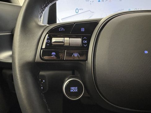 Used 2025 Hyundai Ioniq 6 SEL image 17