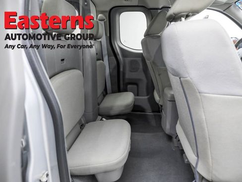 Used 2019 Nissan Frontier S image 22