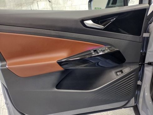 Used 2022 Volkswagen ID.4 Pro S image 18