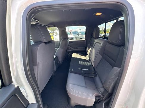 Certified 2026 Nissan Frontier SV RWD image 11
