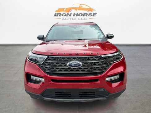 Used 2024 Ford Explorer XLT w/ Equipment Group 202A AWD/4WD image 2