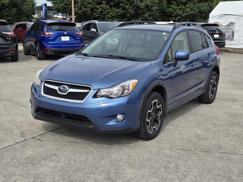 Used 2014 Subaru Crosstrek 2.0i Limited AWD/4WD image 2